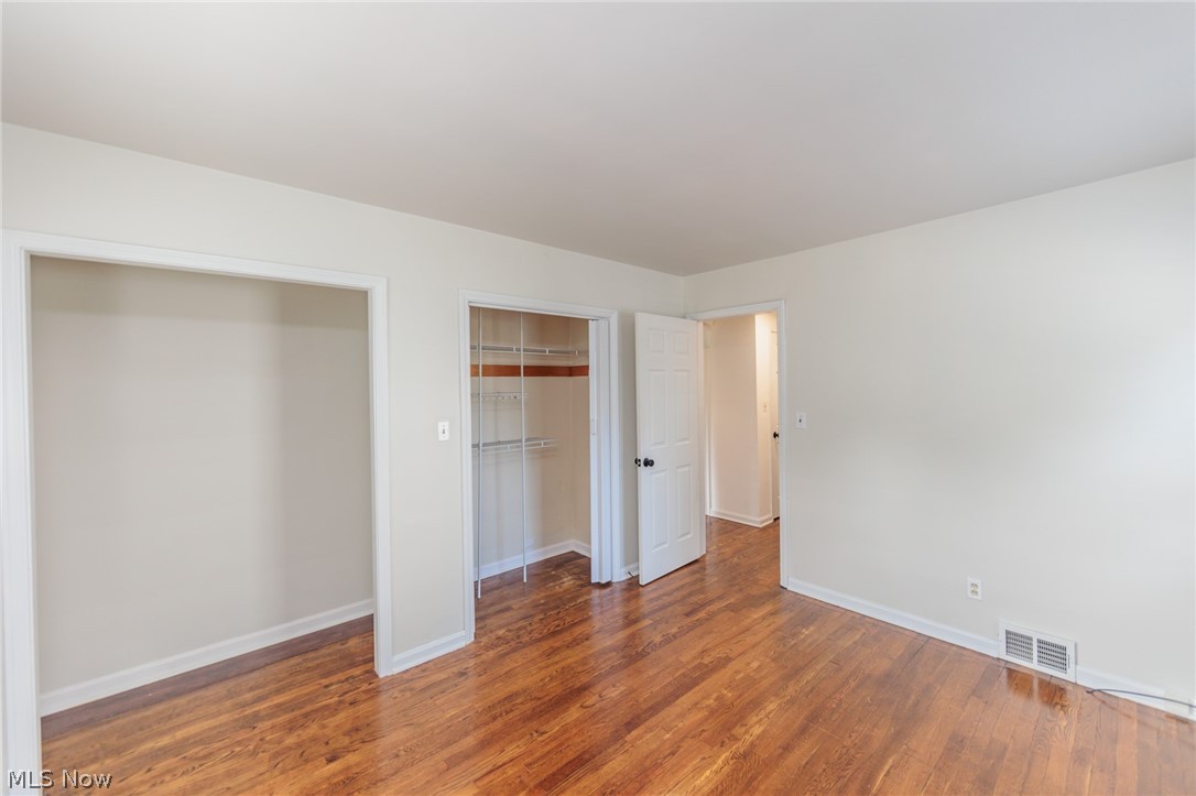 1284 Argonne Road Cleveland, OH 44121 - Photo 24 of 36