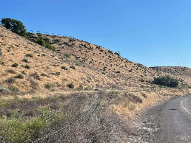 $150,000 | T B D Foothill Drive, Ontario, OR 97914