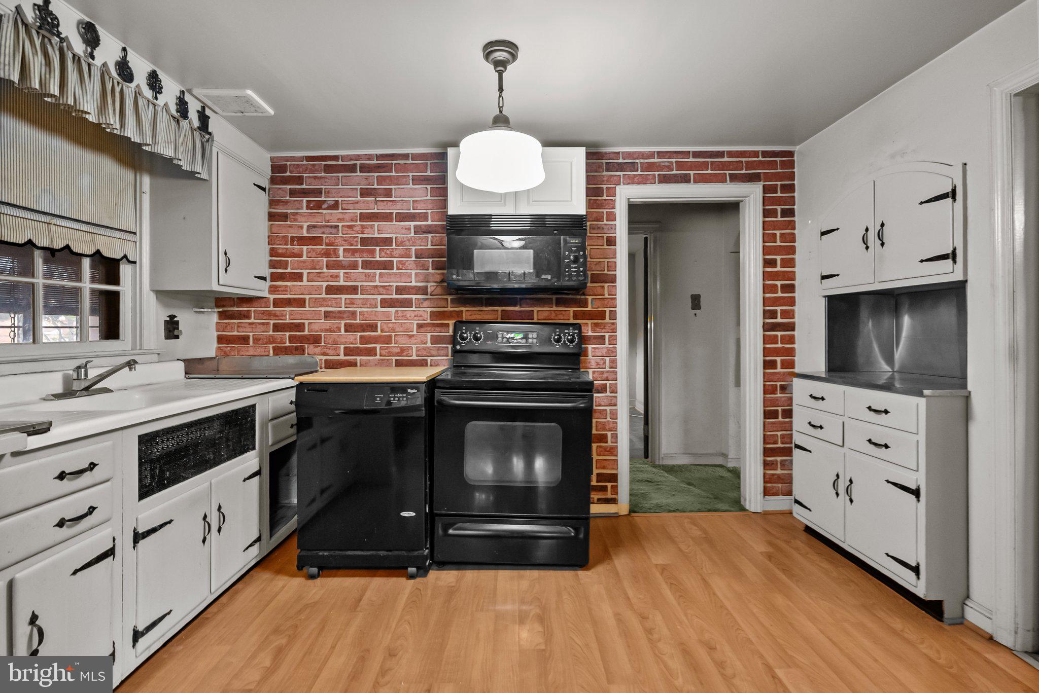 10970 Ellicott Road Philadelphia, PA 19154 - Photo 12 of 38 Gallery Image 12