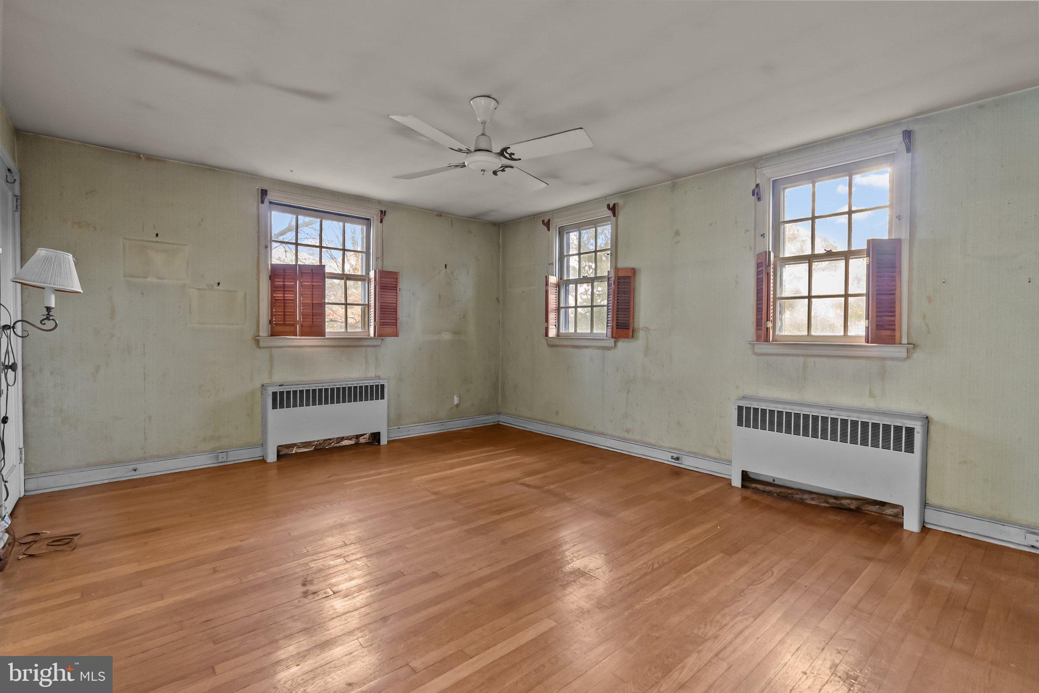 10970 Ellicott Road Philadelphia, PA 19154 - Photo 19 of 38 Gallery Image 19