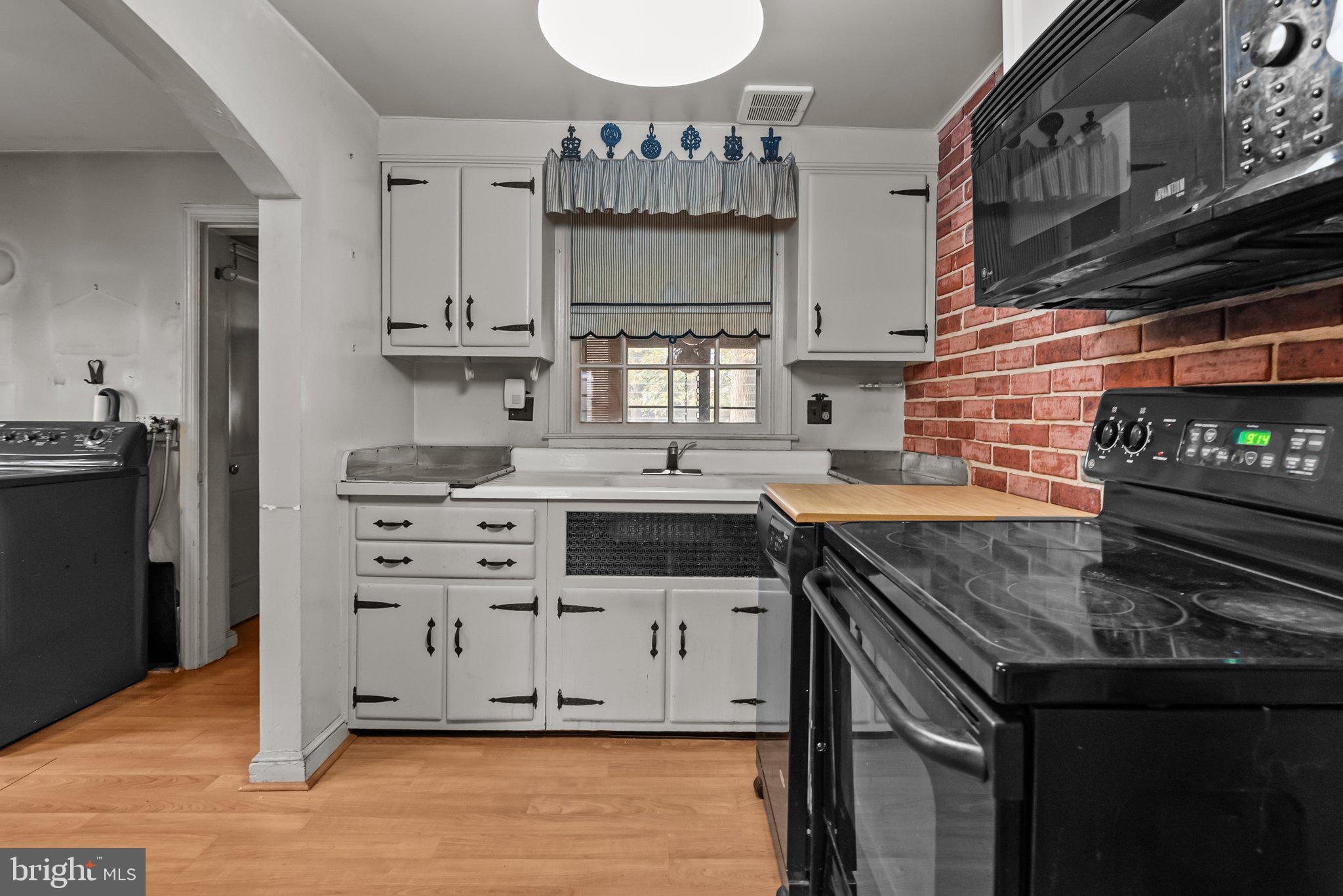 10970 Ellicott Road Philadelphia, PA 19154 - Photo 10 of 38 Gallery Image 10