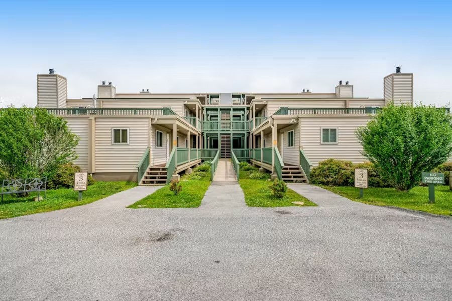 301 Pinnacle Inn Road, Unit 3209 Beech Mountain, NC 28604 - Photo 1 of 37