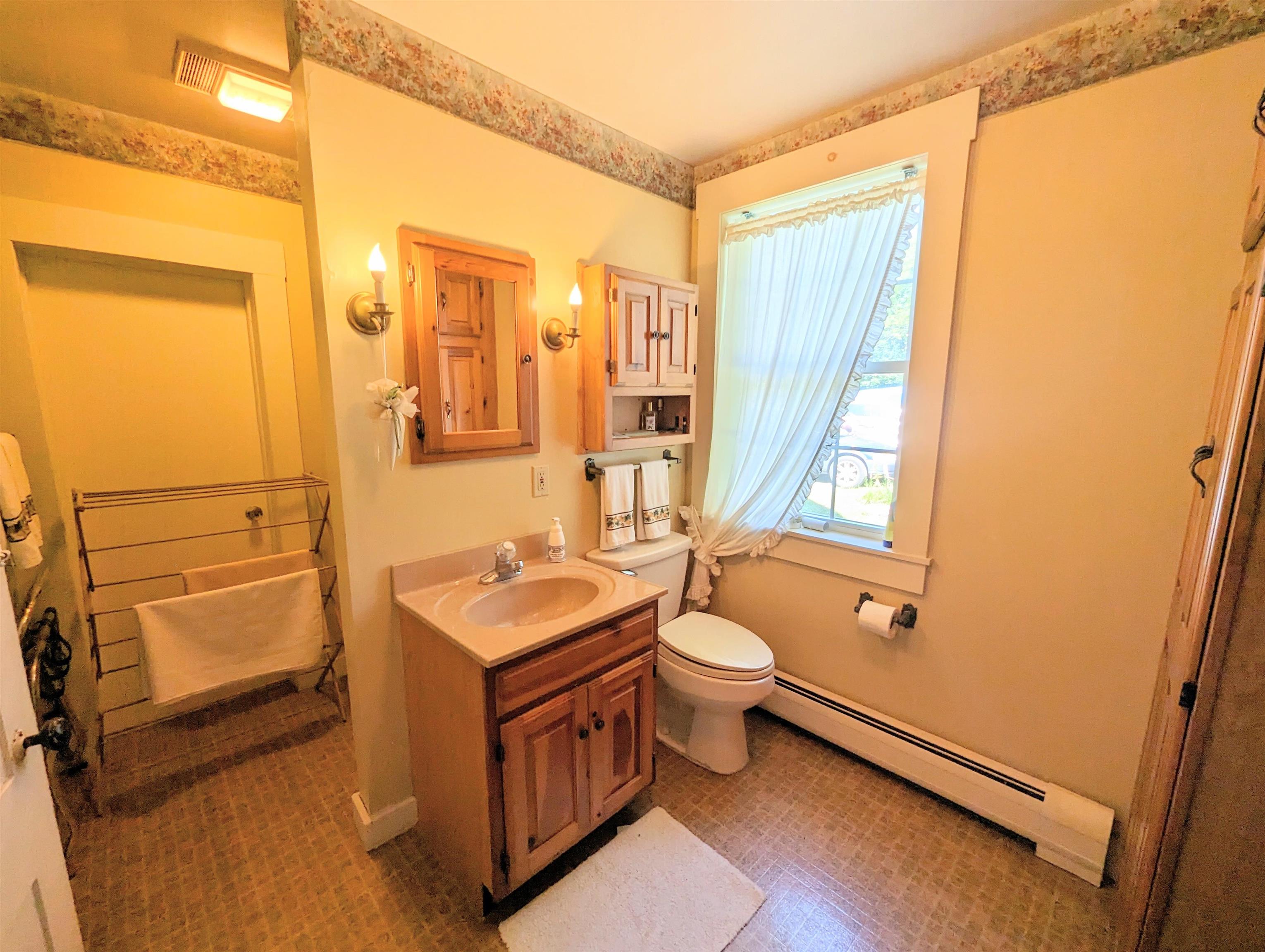 1573 Highway 5 Barnet, VT 05821 - Photo 19 of 36