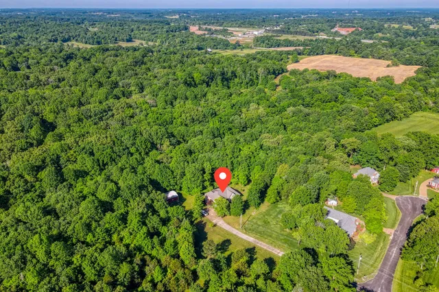 $849,900 | 358 Spring Valley Drive, Cottontown, TN 37048