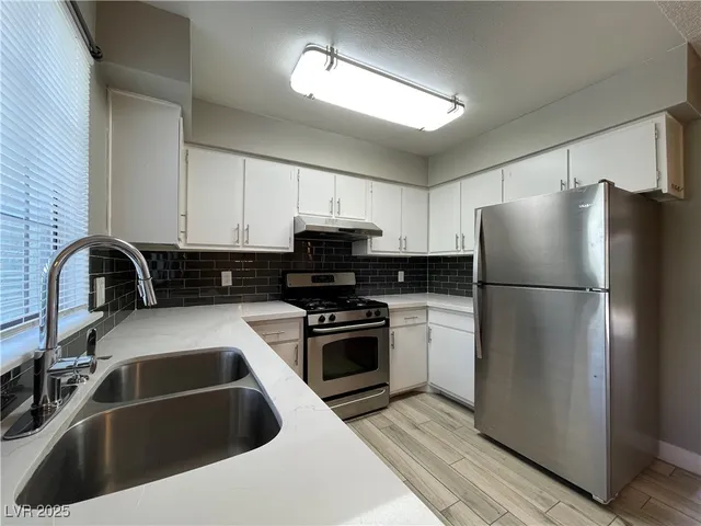 $1,250 | 7086 Burcot Avenue, Unit H8, Las Vegas, NV 89156