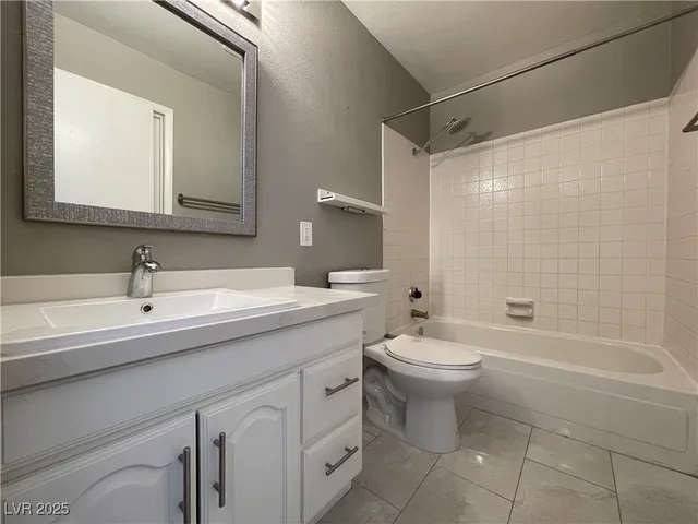 $1,250 | 7086 Burcot Avenue, Unit H8, Las Vegas, NV 89156