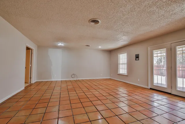 $259,950 | 5437 45th Street, Lubbock, TX 79414