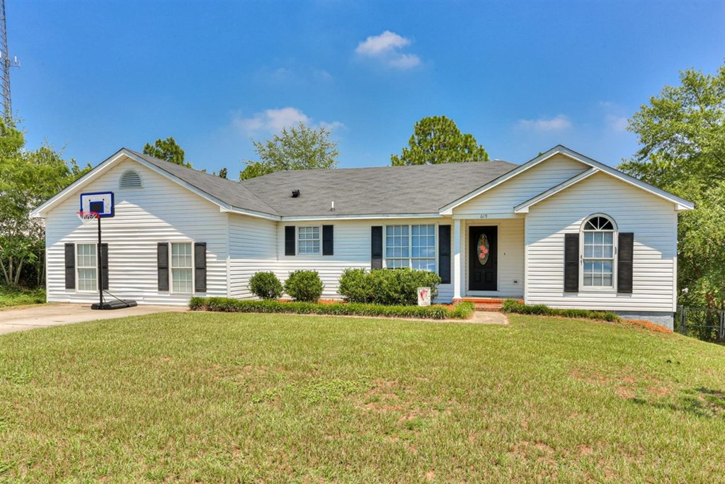 619 Ridgefield Drive North Augusta, SC 29841 - Photo 2 of 32 Gallery Image 2