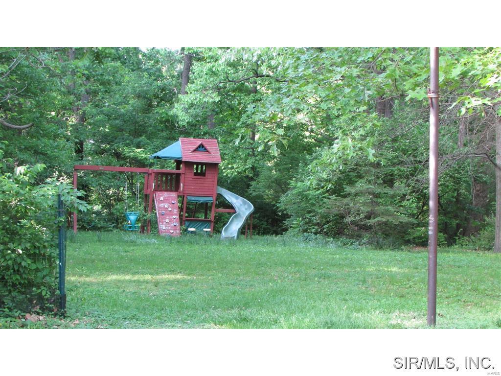 3100 Edwards Street Alton, IL 62002 - Photo 16 of 16 Gallery Image 16