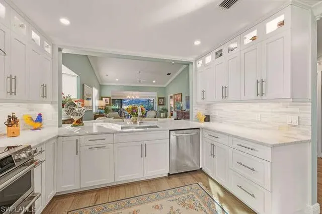 $1,125,000 | 254 Edgemere Way East, Naples, FL 34105