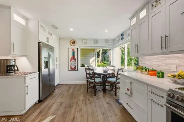 $1,125,000 | 254 Edgemere Way East, Naples, FL 34105