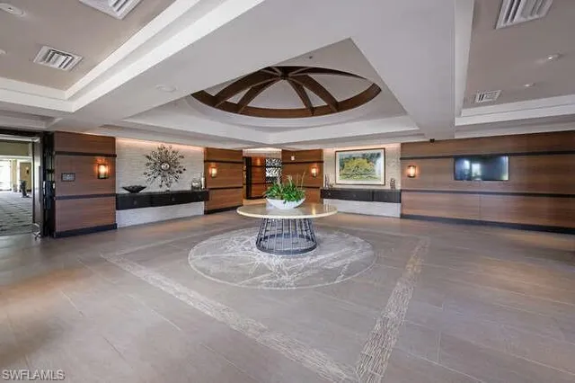 $1,125,000 | 254 Edgemere Way East, Naples, FL 34105