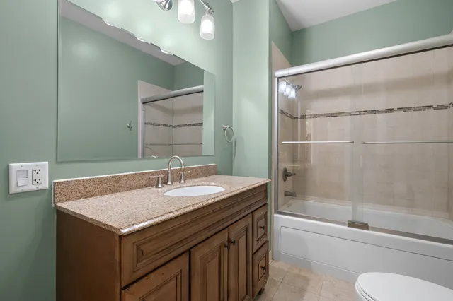 $1,050,000 | 8777 West Main Street, Kalamazoo, MI 49009