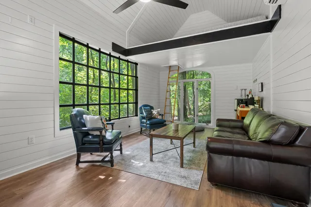 $1,050,000 | 8777 West Main Street, Kalamazoo, MI 49009