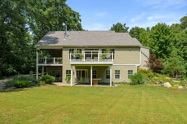 $1,050,000 | 8777 West Main Street, Kalamazoo, MI 49009