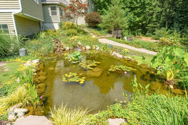 $1,050,000 | 8777 West Main Street, Kalamazoo, MI 49009