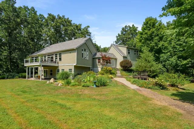 $1,050,000 | 8777 West Main Street, Kalamazoo, MI 49009