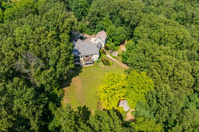 $1,050,000 | 8777 West Main Street, Kalamazoo, MI 49009