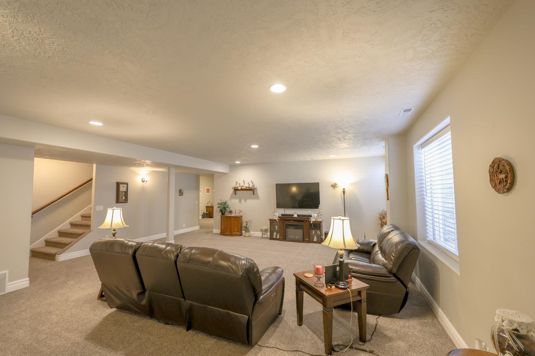 906 Winchester Boulevard Rock Springs, WY 82901 - Photo 29 of 46