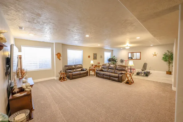 $579,900 | 906 Winchester Boulevard, Rock Springs, WY 82901