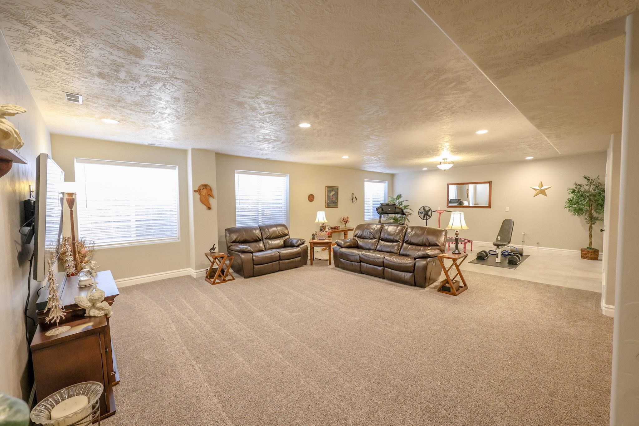 906 Winchester Boulevard Rock Springs, WY 82901 - Photo 30 of 46