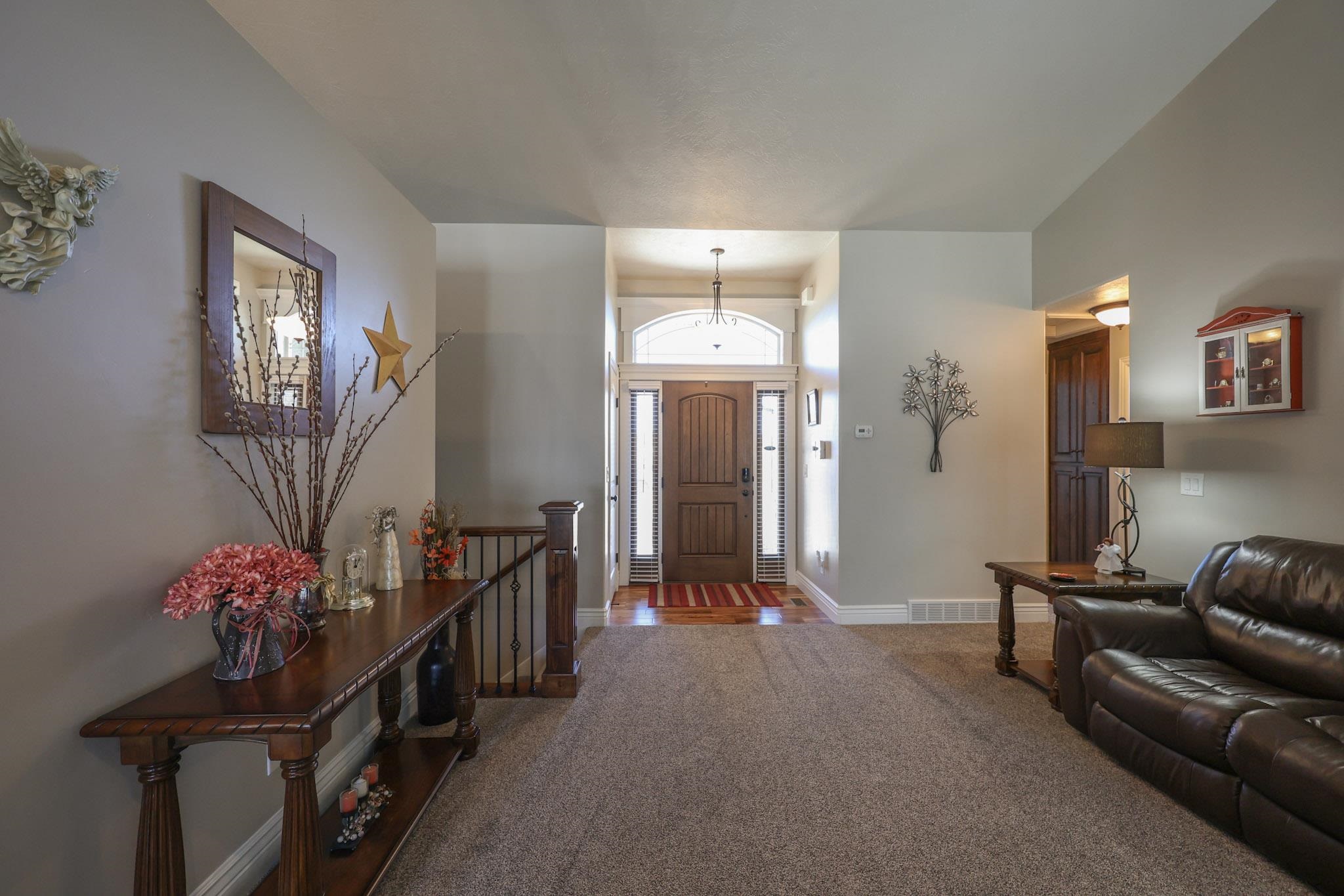 906 Winchester Boulevard Rock Springs, WY 82901 - Photo 3 of 46