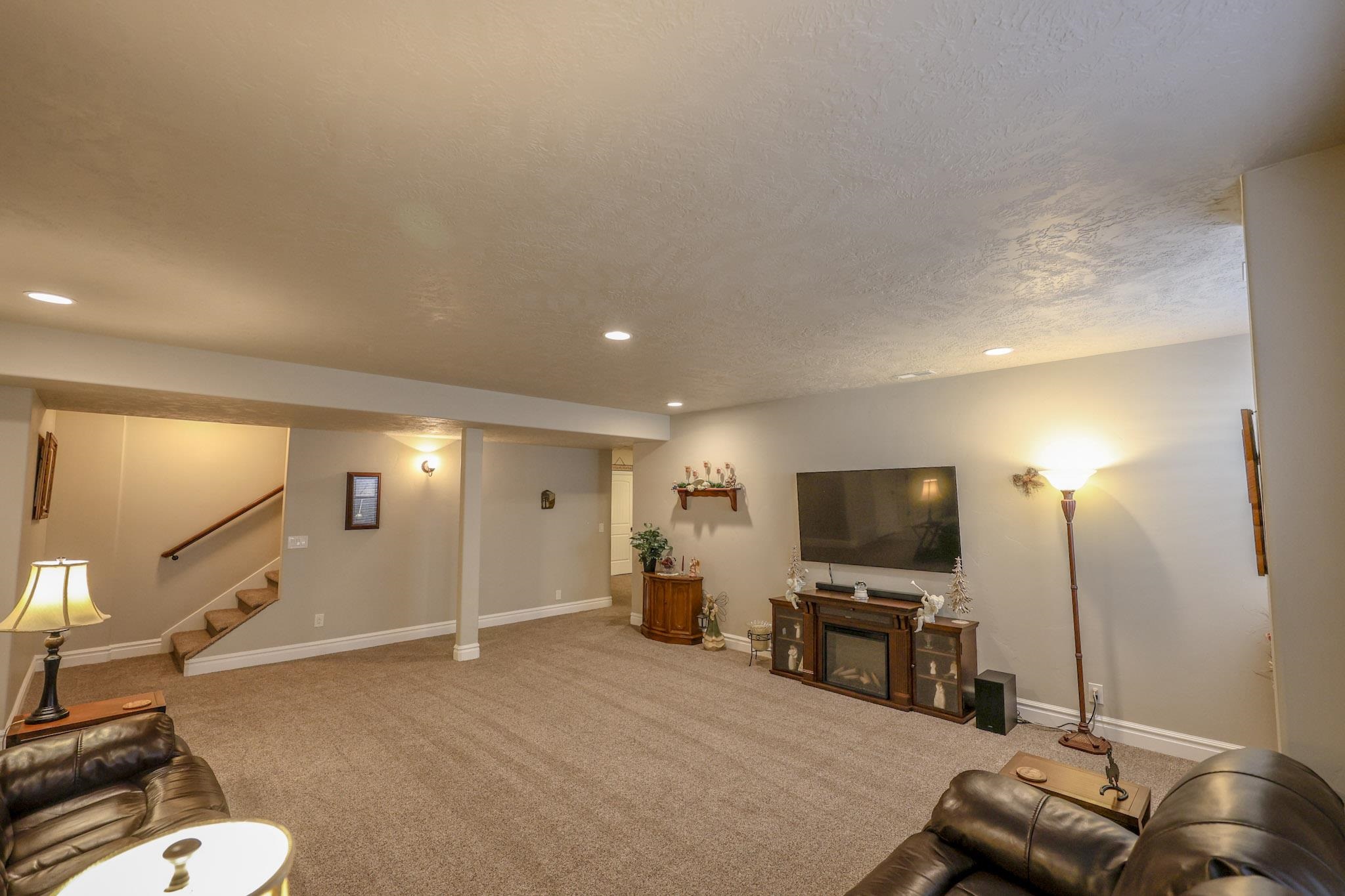 906 Winchester Boulevard Rock Springs, WY 82901 - Photo 31 of 46