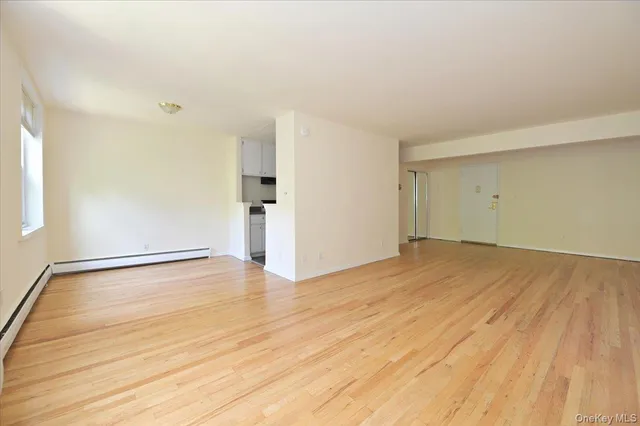 $350,000 | 25 Canterbury Road, Unit 3T, Great Neck, NY 11021