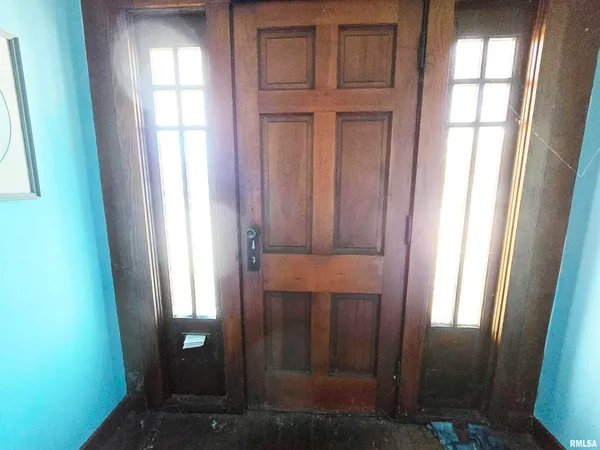 $69,000 | 900 South 16th Street, Herrin, IL 62948