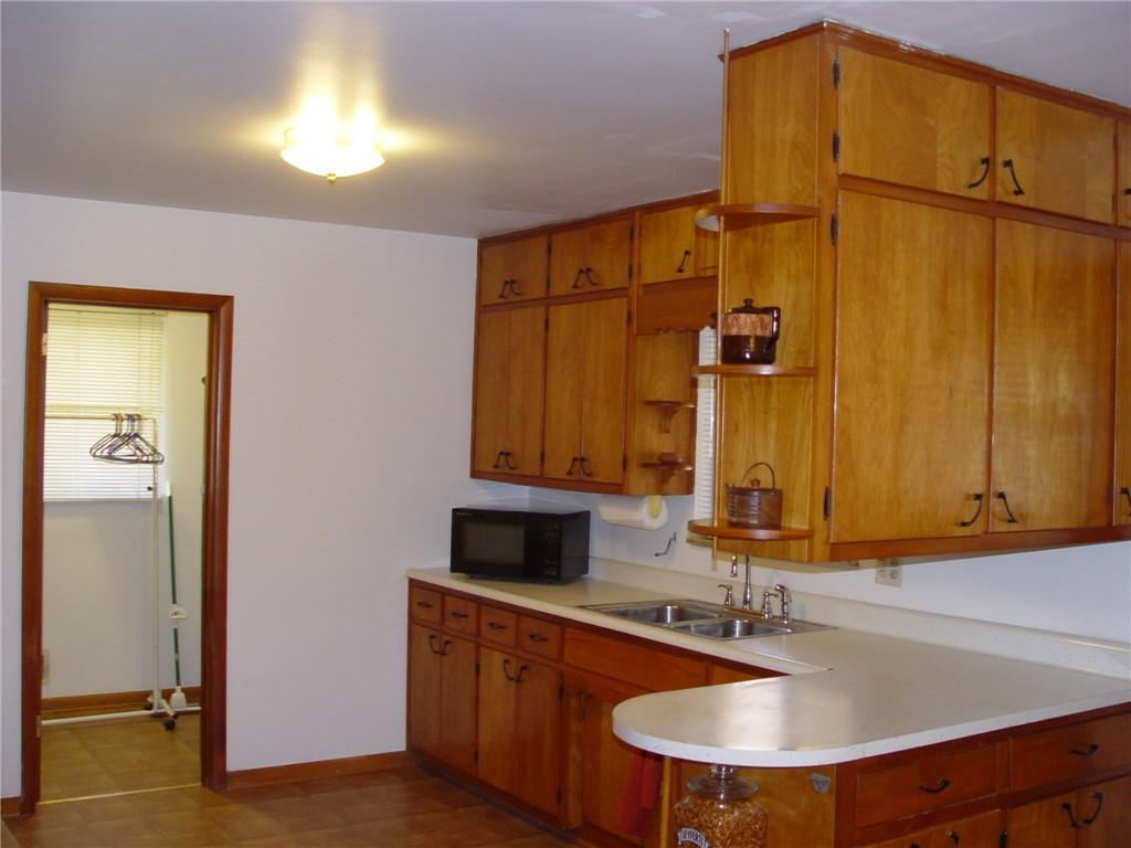 2014 Woodcrest Road Indianapolis, IN 46227 - Photo 5 of 11 Gallery Image 5
