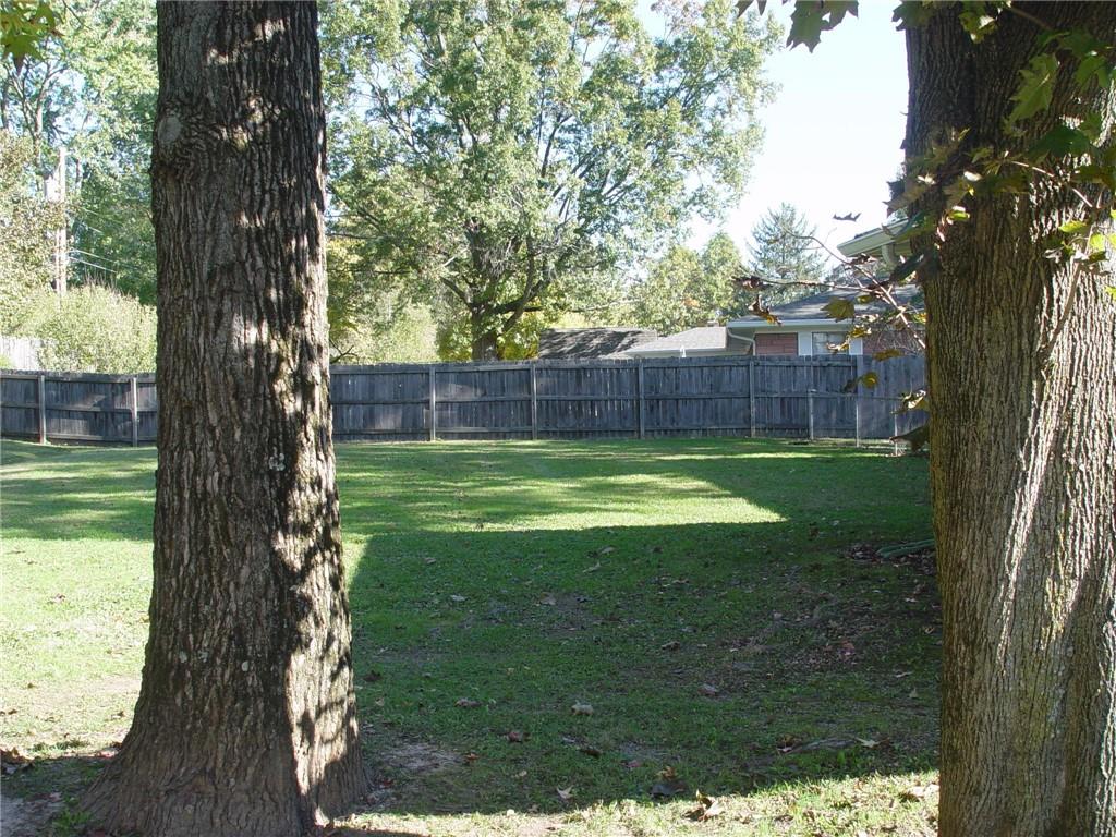 2014 Woodcrest Road Indianapolis, IN 46227 - Photo 10 of 11 Gallery Image 10