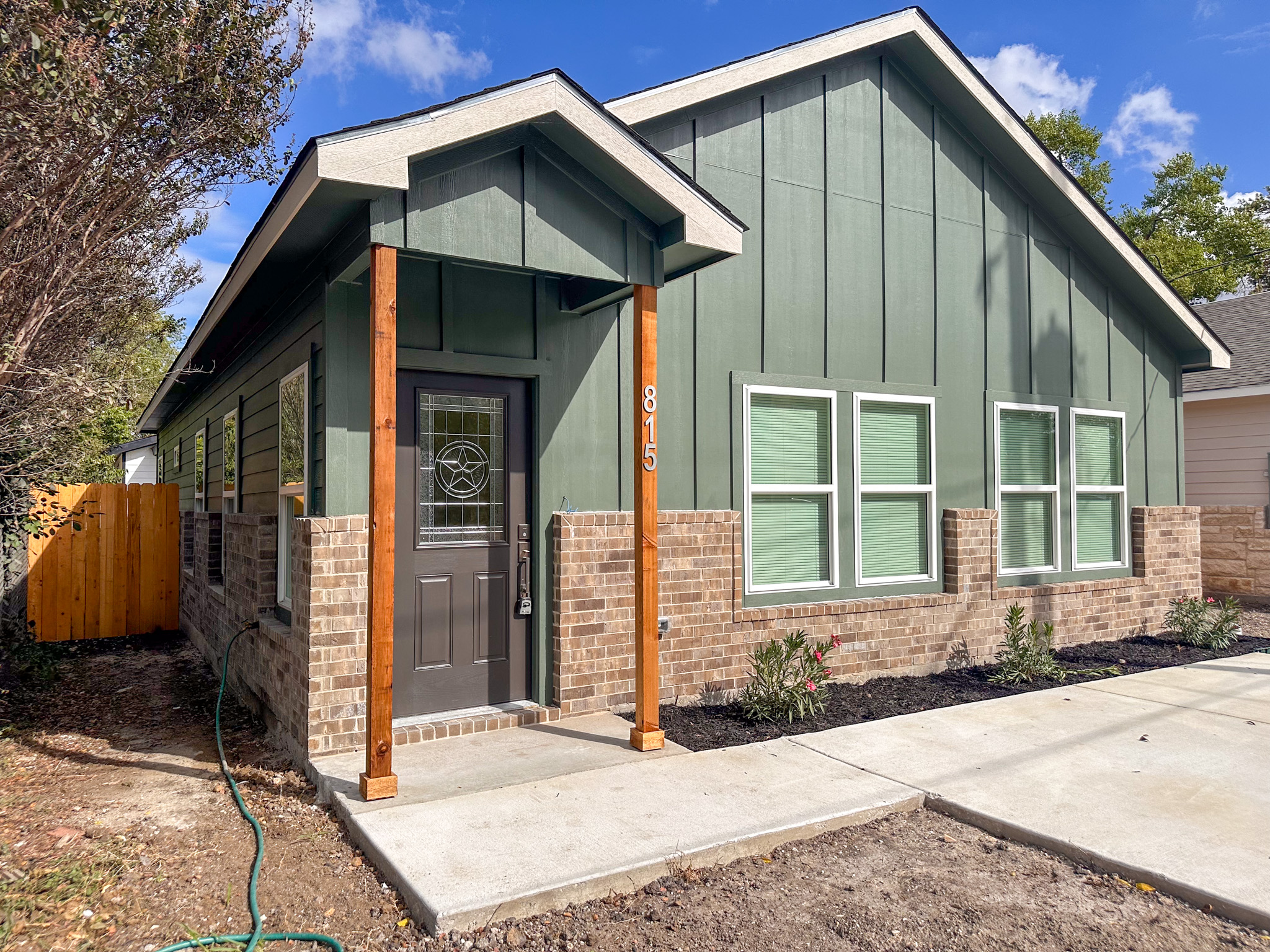 815 5th Lockhart, TX 78644 - Photo 1 of 22