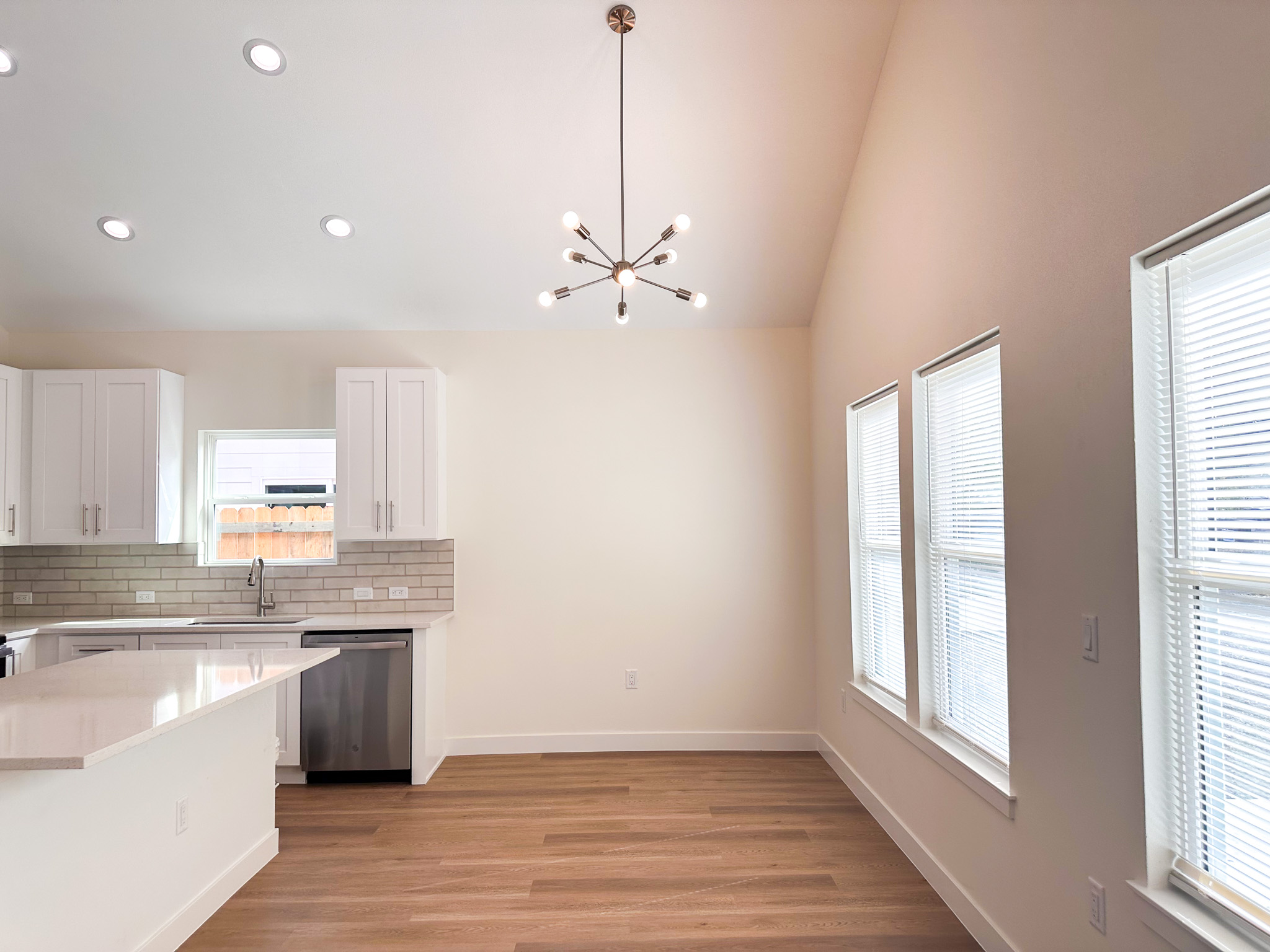 815 5th Lockhart, TX 78644 - Photo 5 of 22