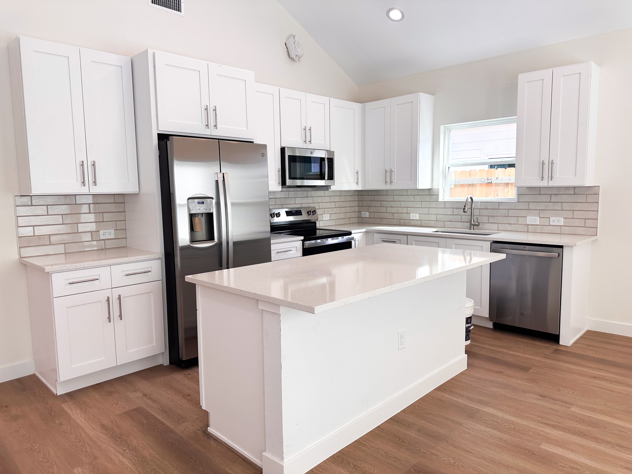 815 5th Lockhart, TX 78644 - Photo 6 of 22