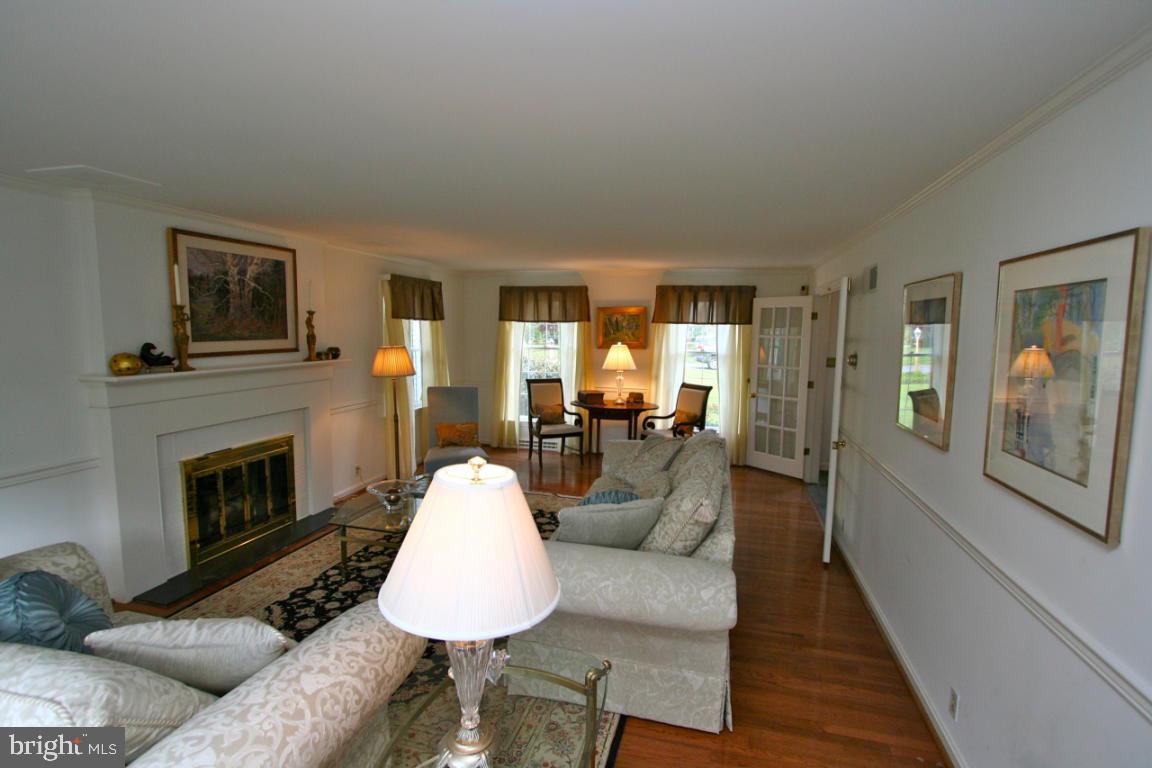 271 Little Creek Road Lancaster, PA 17601 - Photo 3 of 21
