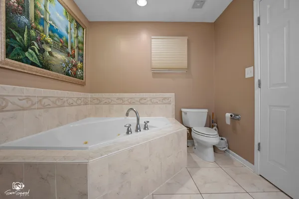 $374,500 | 1212 South Creek Drive, Manteno, IL 60950