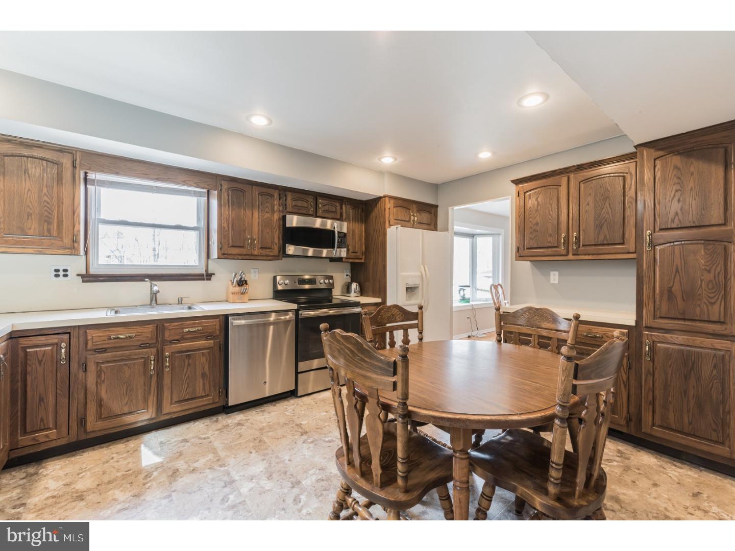 402 Rennard Drive Exton, PA 19341 - Photo 8 of 25 Kitchen