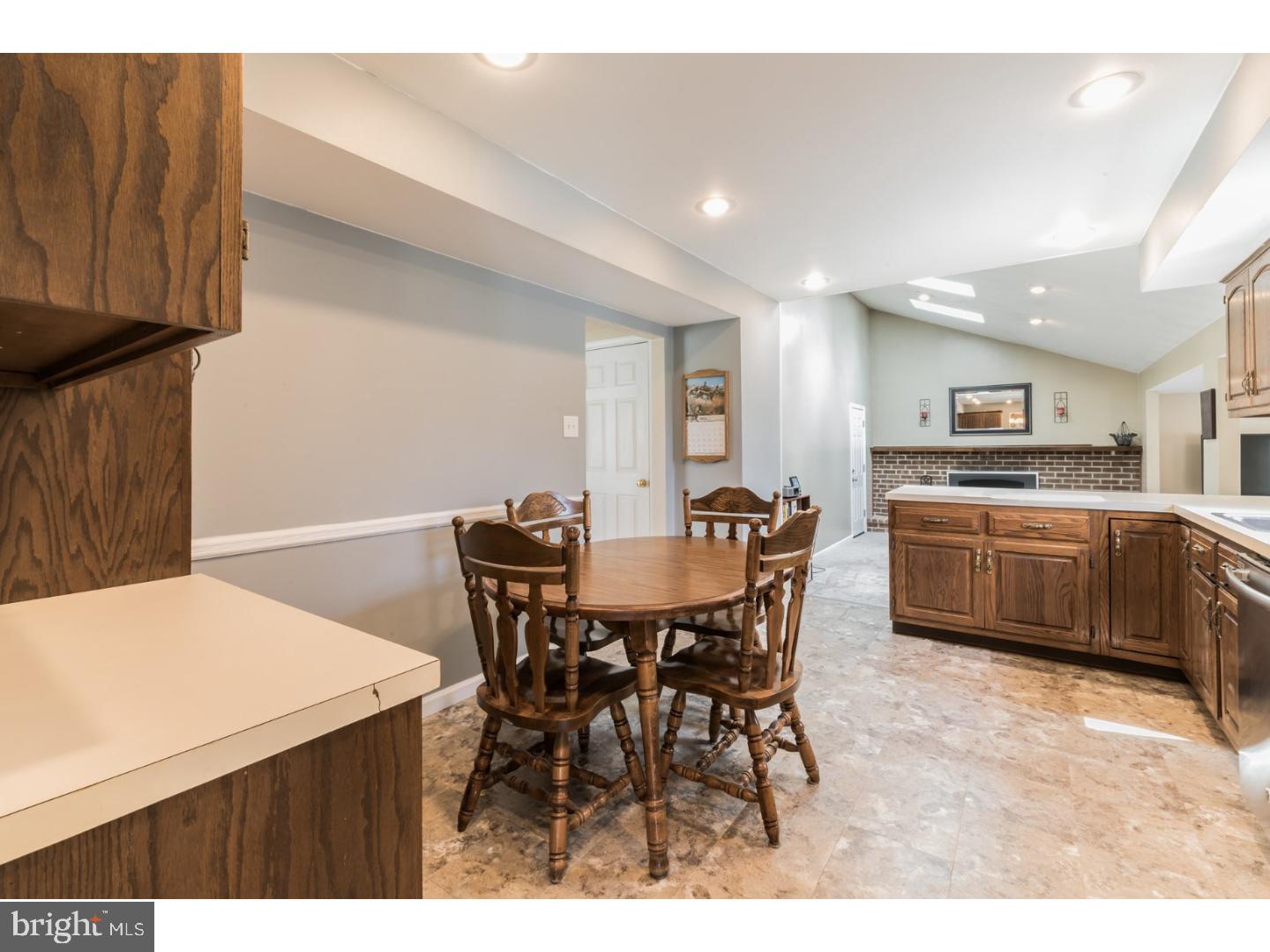 402 Rennard Drive Exton, PA 19341 - Photo 9 of 25 Kitchen