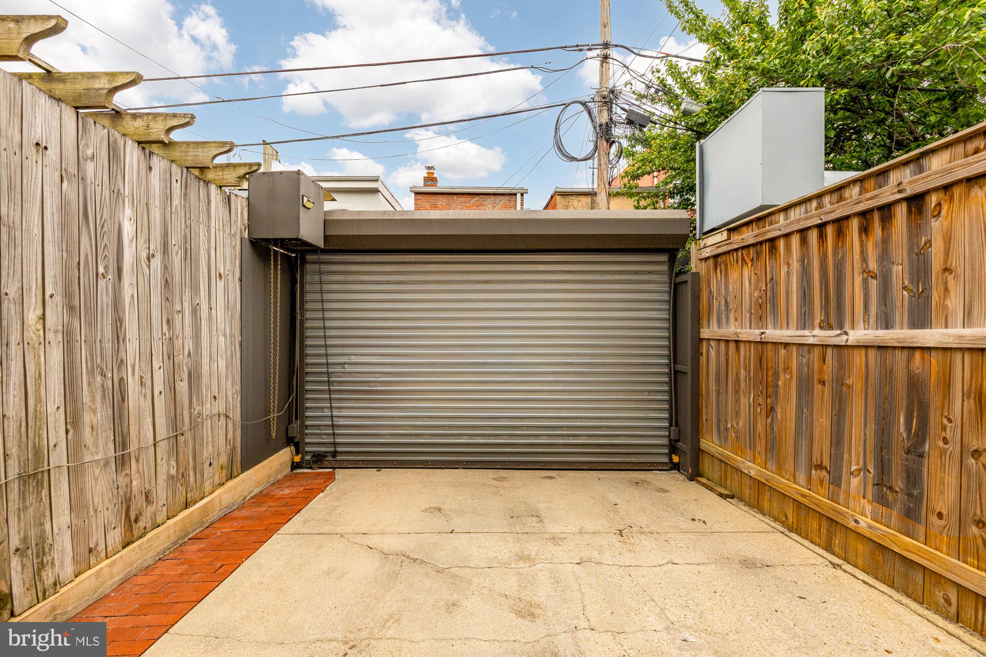 1736 V Street Northwest Washington, DC 20009 - Photo 39 of 40