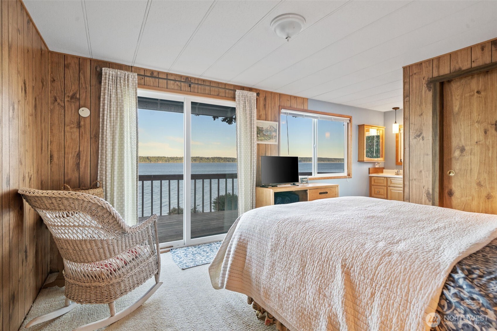 727 East Stretch Island Road South Grapeview, WA 98546 - Photo 25 of 36 Gallery Image 25