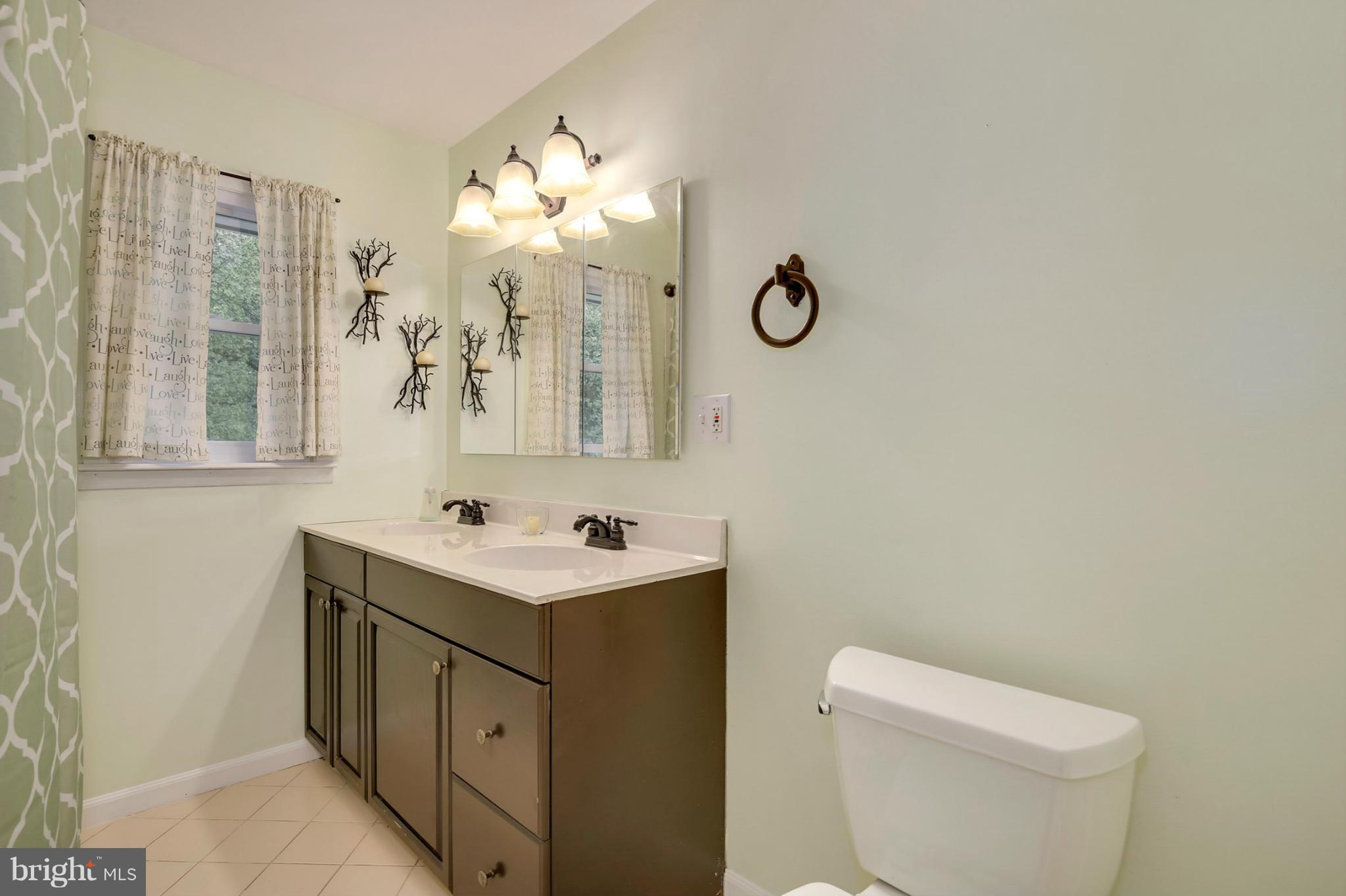 4652 Poole Road Sykesville, MD 21784 - Photo 12 of 23 Bath