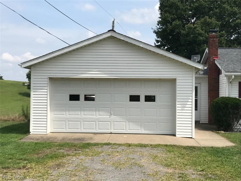 60981 Pigeon Point Road Barnesville, OH 43713 - Photo 14 of 22 Gallery Image 14