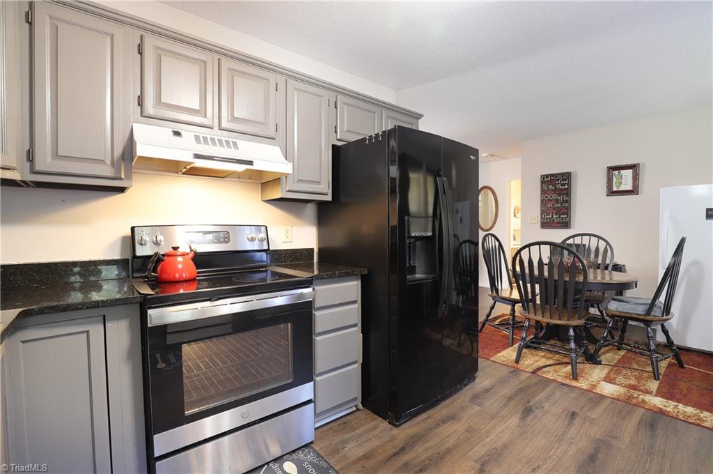 1711 Hanover Court High Point, NC 27265 - Photo 12 of 27