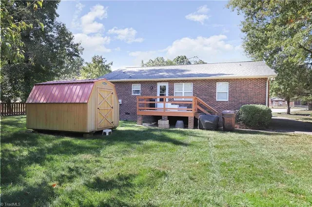 $219,900 | 1711 Hanover Court, High Point, NC 27265