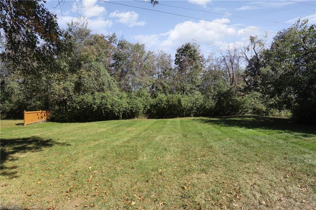 1711 Hanover Court High Point, NC 27265 - Photo 25 of 27