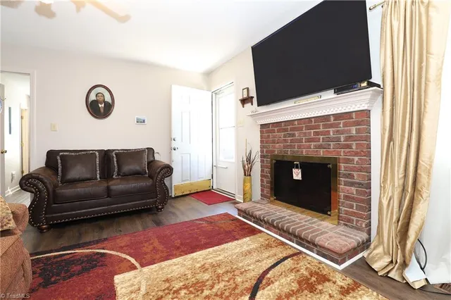 $219,900 | 1711 Hanover Court, High Point, NC 27265