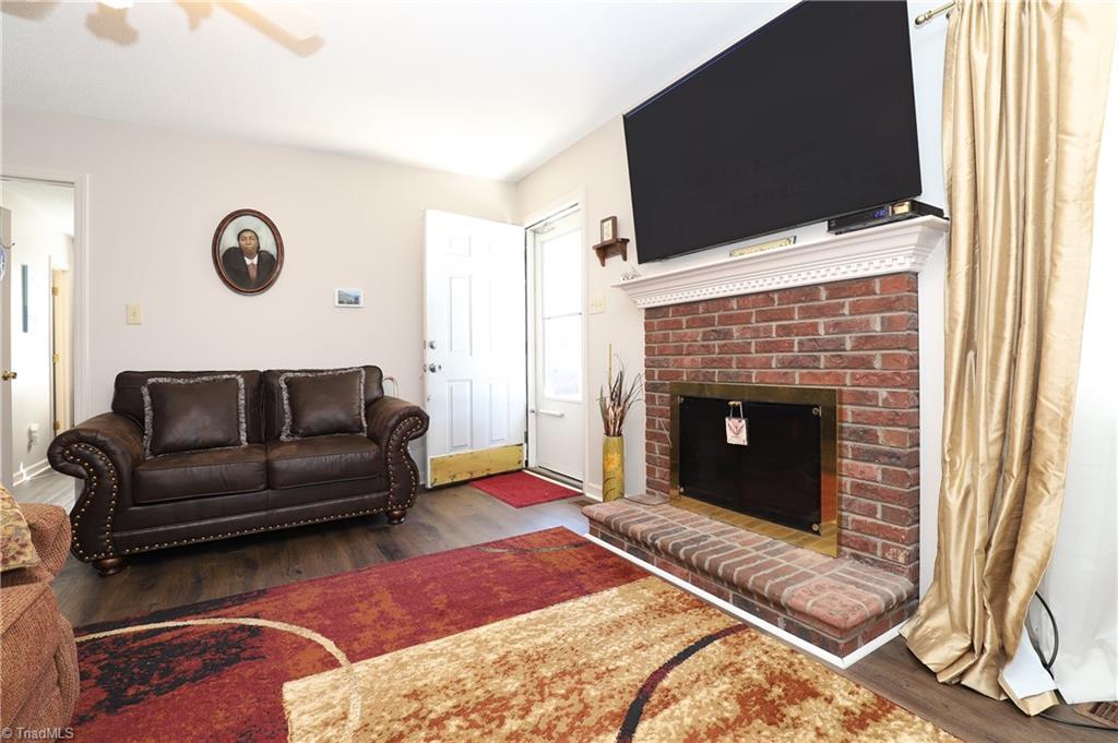 1711 Hanover Court High Point, NC 27265 - Photo 7 of 27