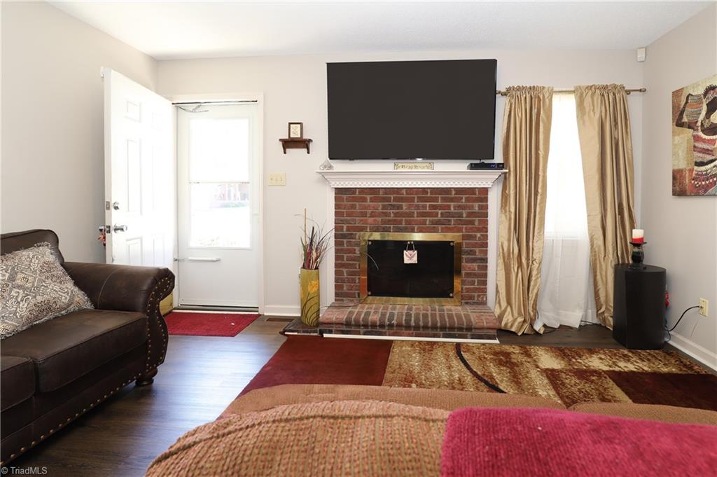 1711 Hanover Court High Point, NC 27265 - Photo 8 of 27