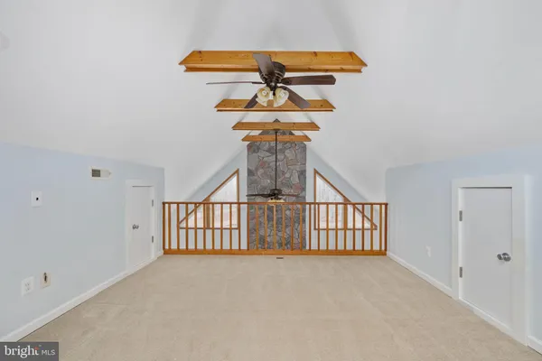 a view of entryway and stairs