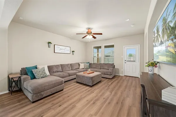 $310,000 | 1720 Cross Creek Lane, Cleburne, TX 76033
